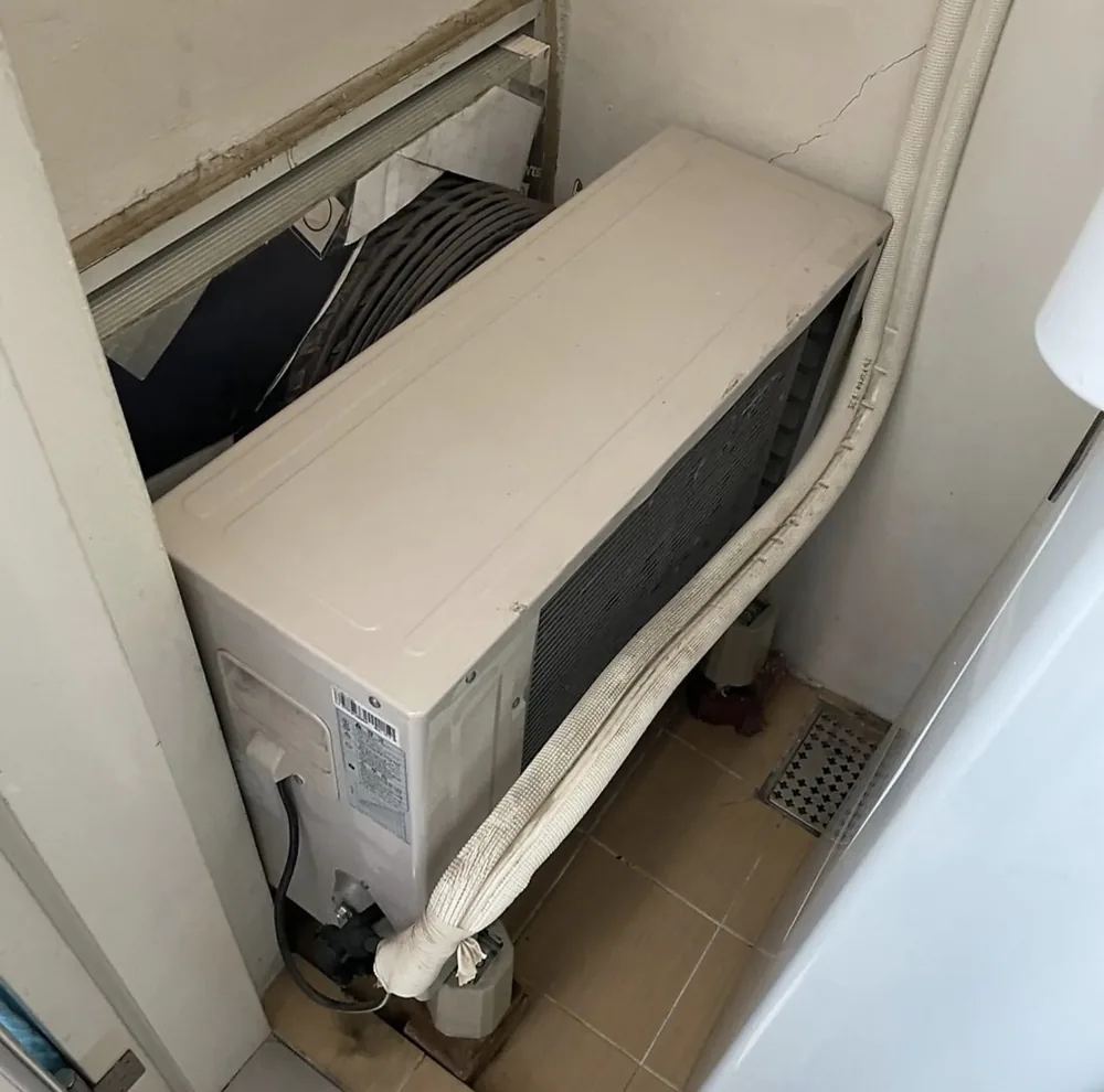 환풍기가 설치되지 않은 실외기실 환기구